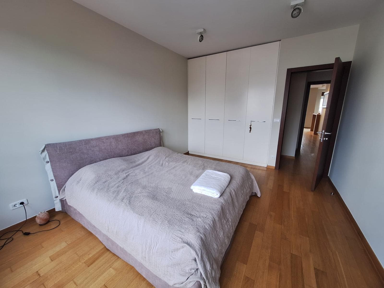Momo Kapora Suite