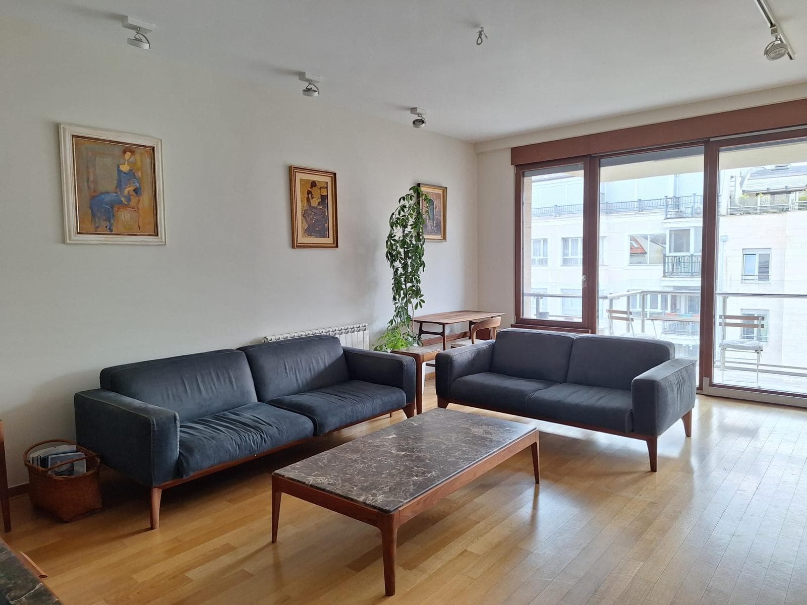 Momo Kapora Suite — 9