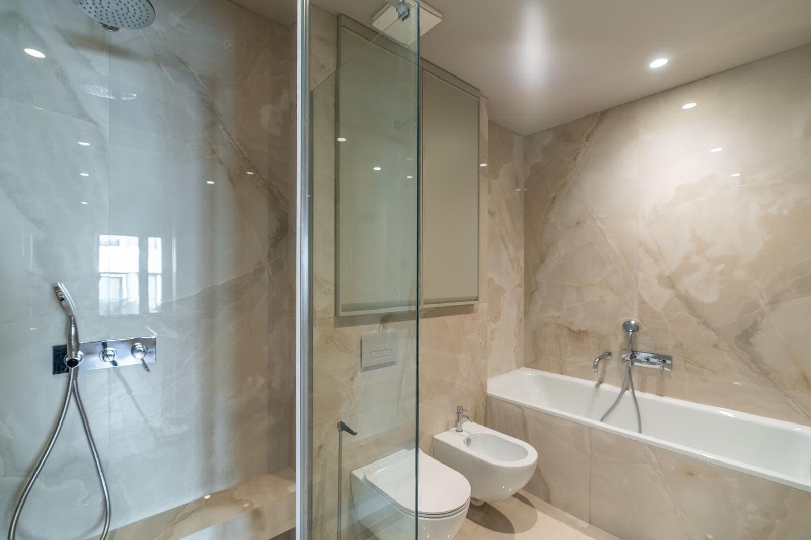 Brand-New Apartment in Mice Orlovića Street — 8