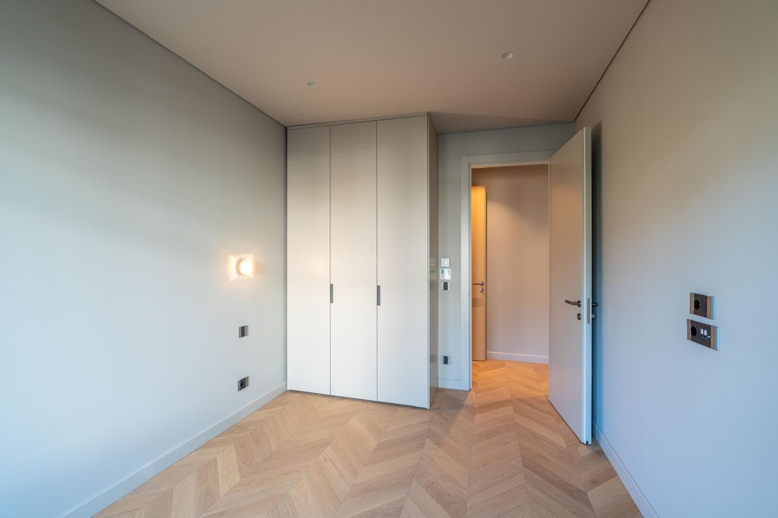 Brand-New Apartment in Mice Orlovića Street — 14